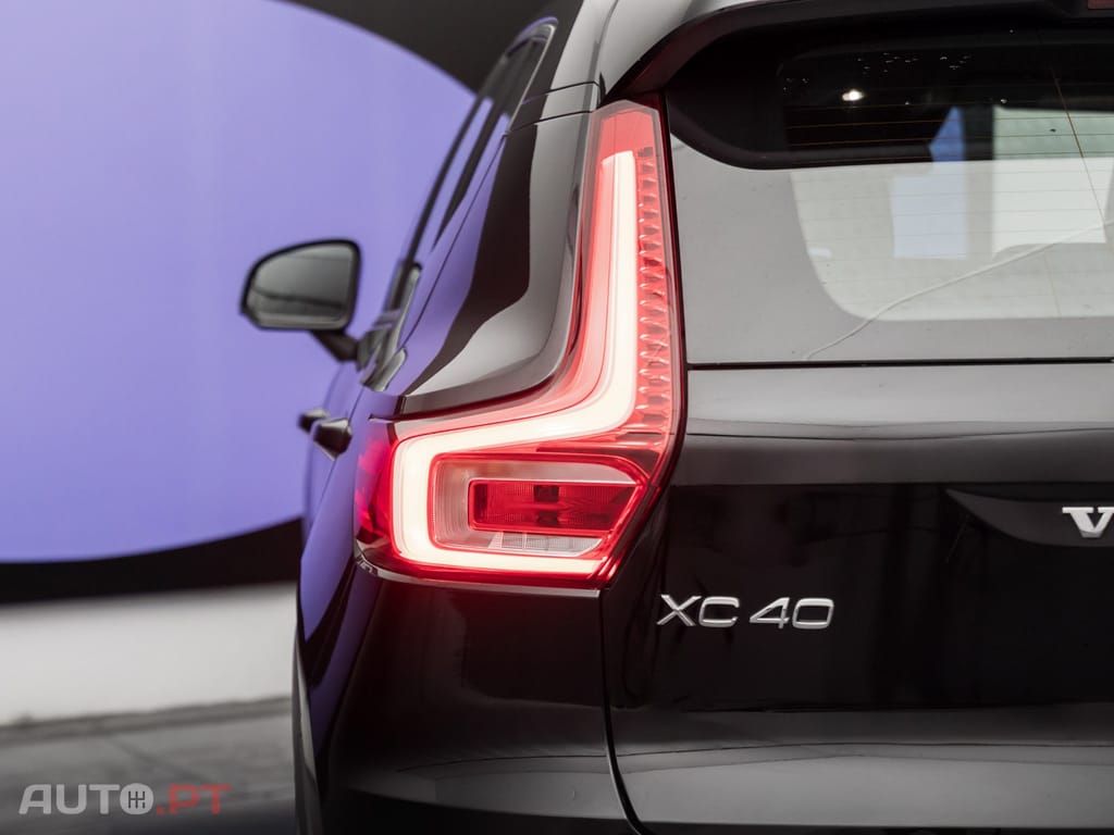 Volvo XC40 1.5 T2 Momentum Core