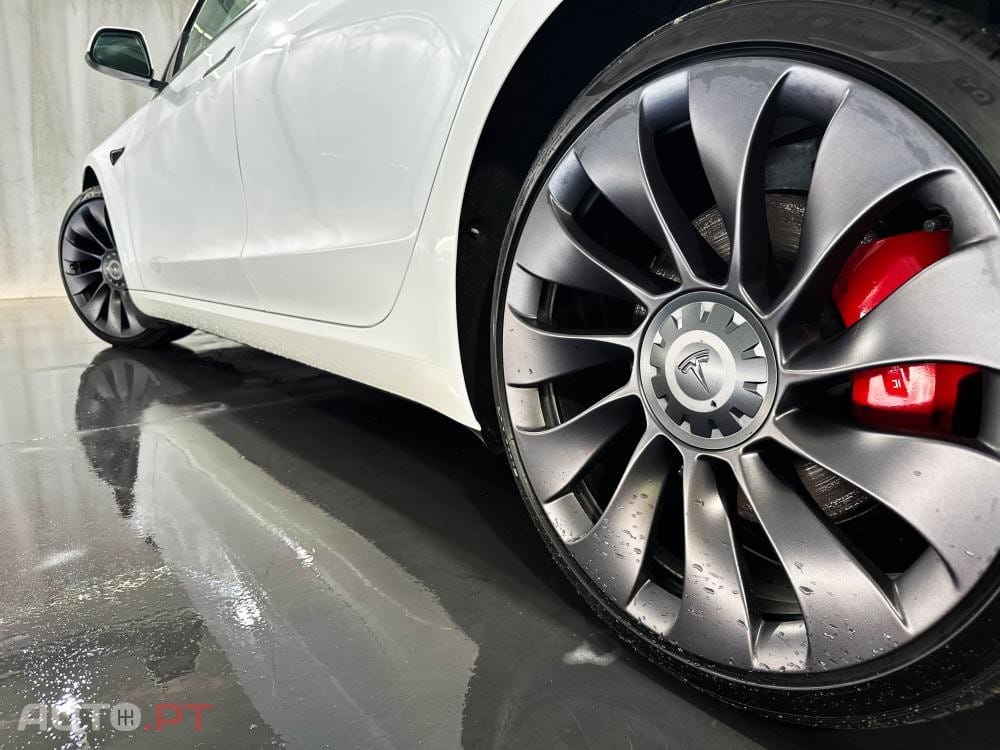 Tesla Model 3 Performance AWD