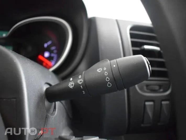 Renault Trafic 2.0 dCi L1H1 (C/ Frio)