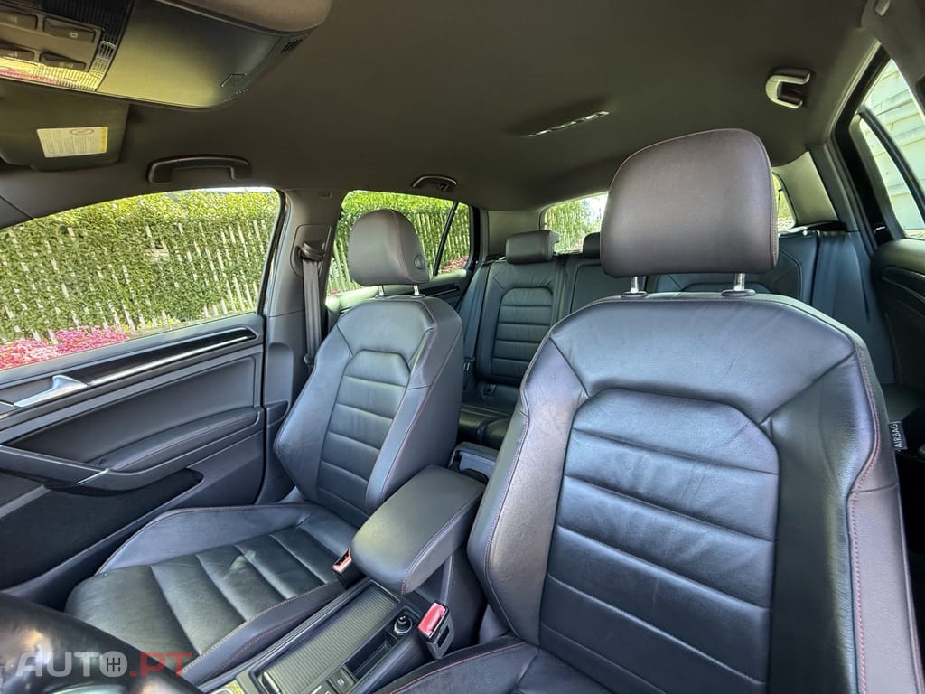 Volkswagen Golf 2.0 TSI GTI DSG