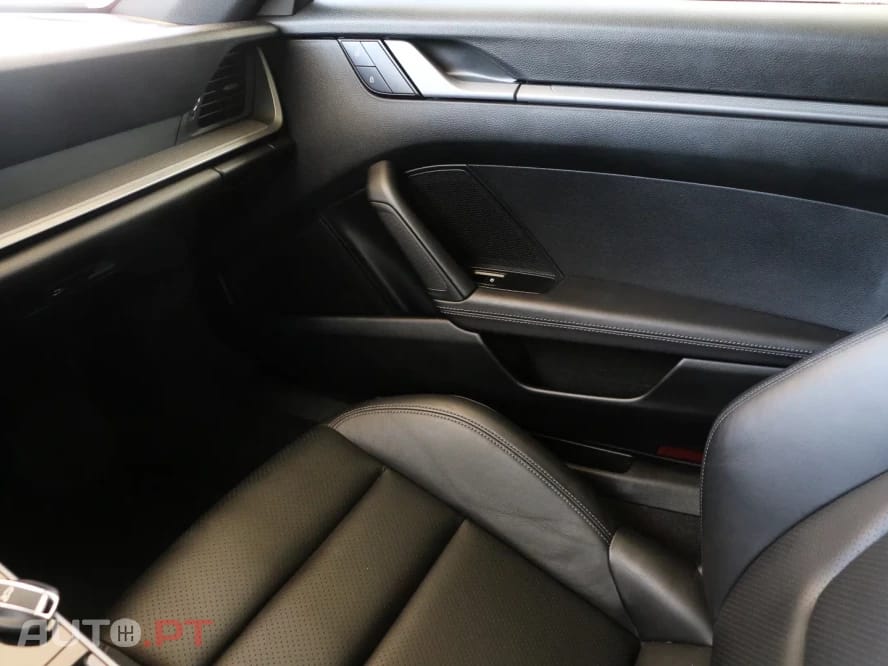 Porsche 911 Carrera PDK