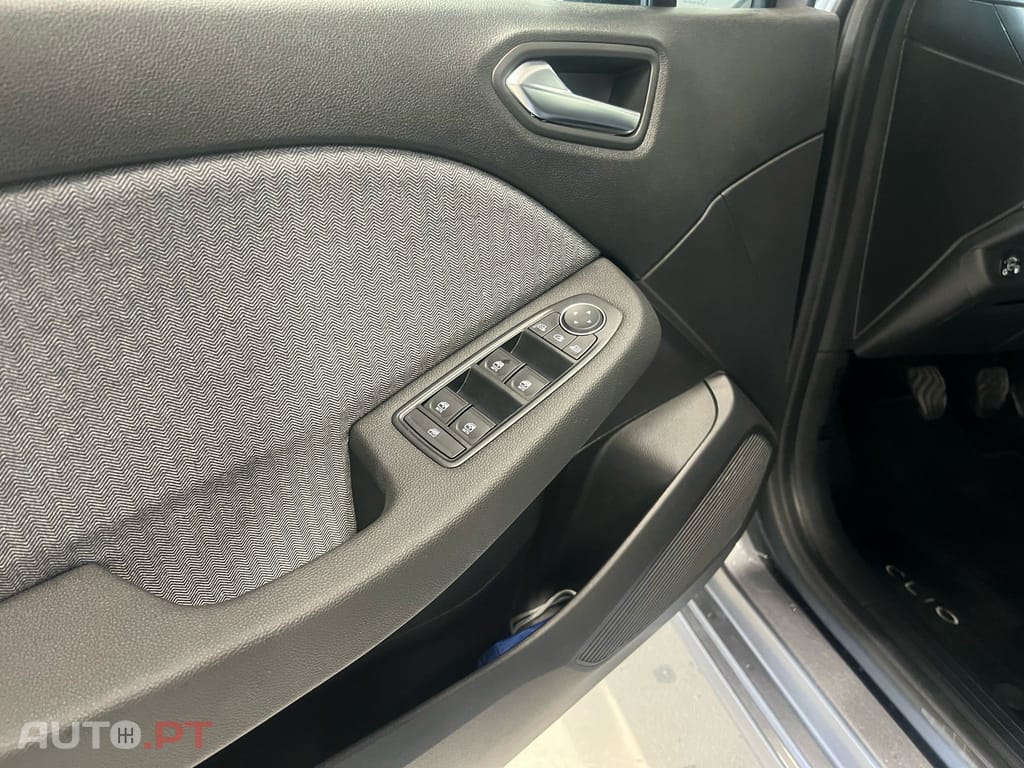 Renault Clio Techno 100 TCe Bi-fuel