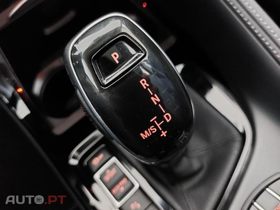 BMW X2 18 d sDrive Auto