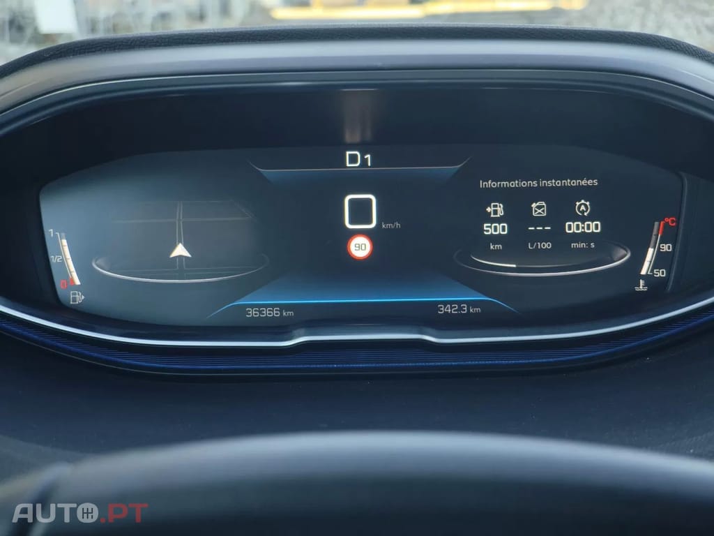 Peugeot 3008 PureTech 130 Stop & Start GPF EAT8 Active Pack