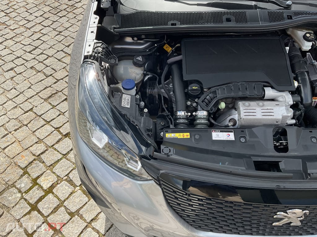 Peugeot 2008 1.2 PureTech Active Pack