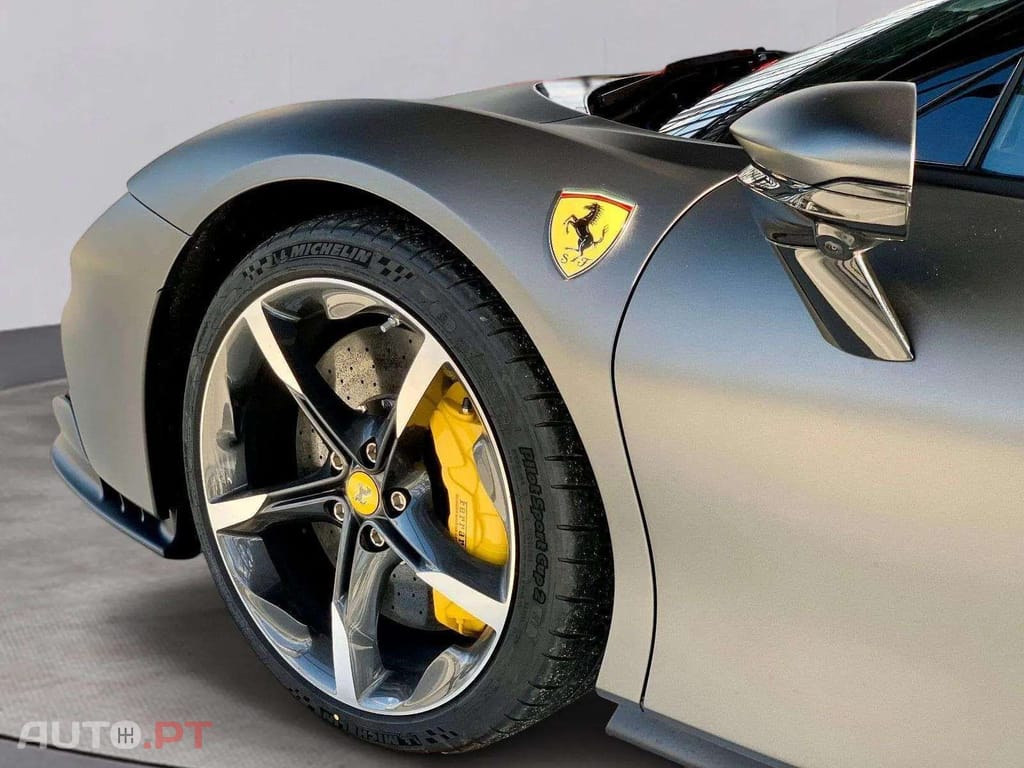 Ferrari SF90 Stradale Carbon/Lift/Racing