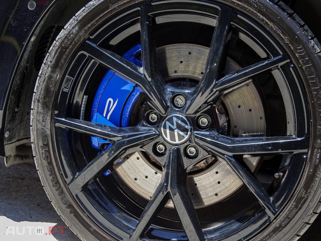 Volkswagen Golf 2.0 TSI R DSG