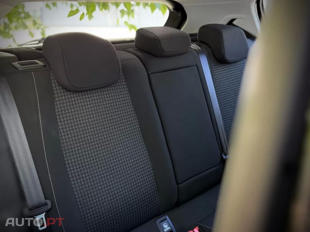 Peugeot 308 BlueHDi FAP 130 EAT8 Stop & Start Active Pack