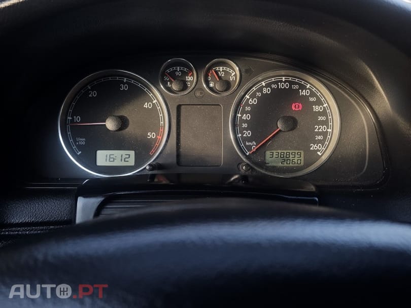 Volkswagen Passat 1.9 TDi Highline