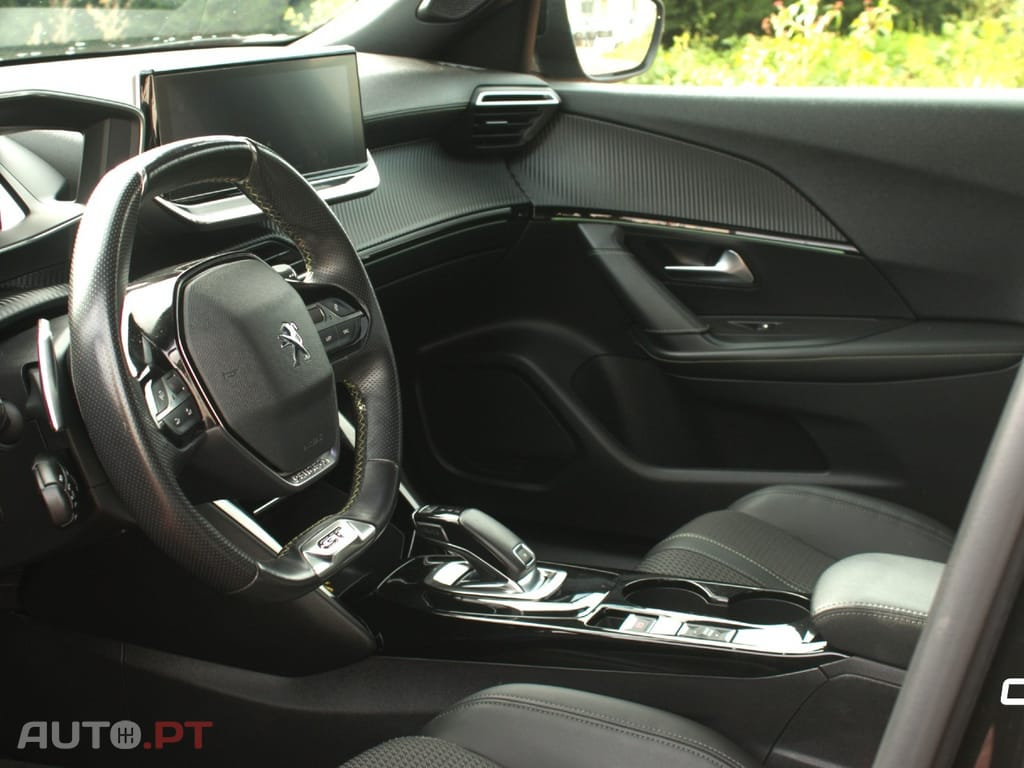 Peugeot 2008 1.5 BlueHDi GT Line EAT8