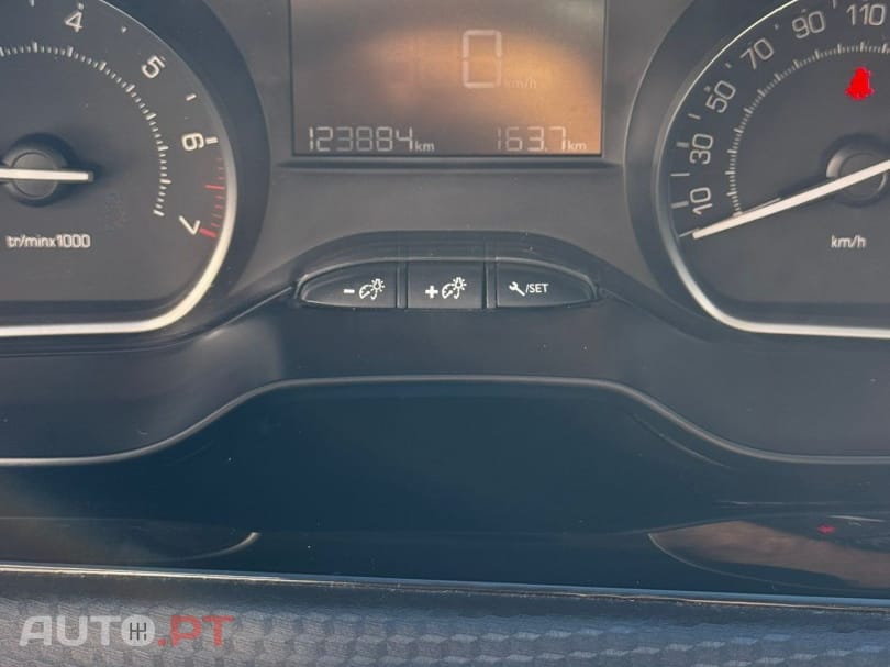 Peugeot 2008 1.2 PureTech Style