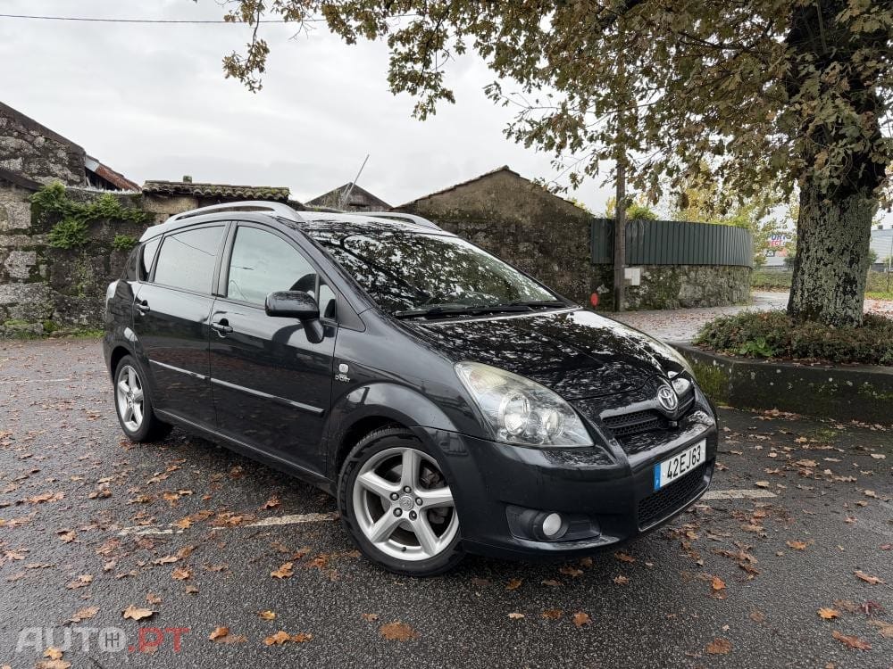 Toyota Corolla Verso 2.2 D-4D High Pack