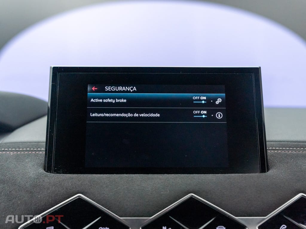 DS DS3 Crossback E-Tense Performance Line