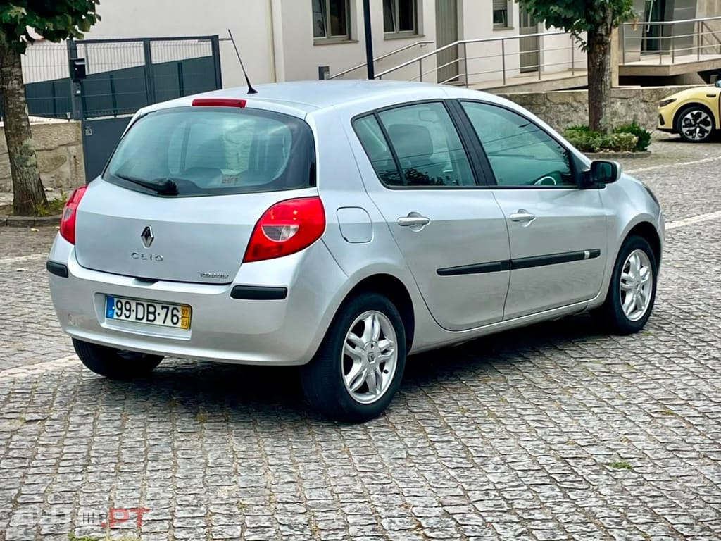 Renault Clio 1.2 16V Confort