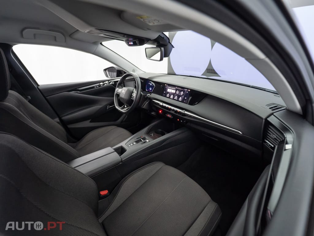 DS DS4 1.5 BlueHDi Bastille + EAT8