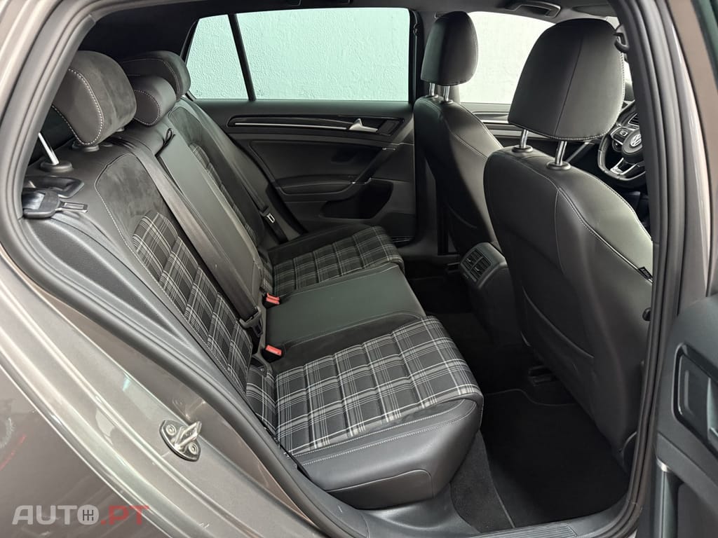 Volkswagen Golf 2.0 TDi GTD