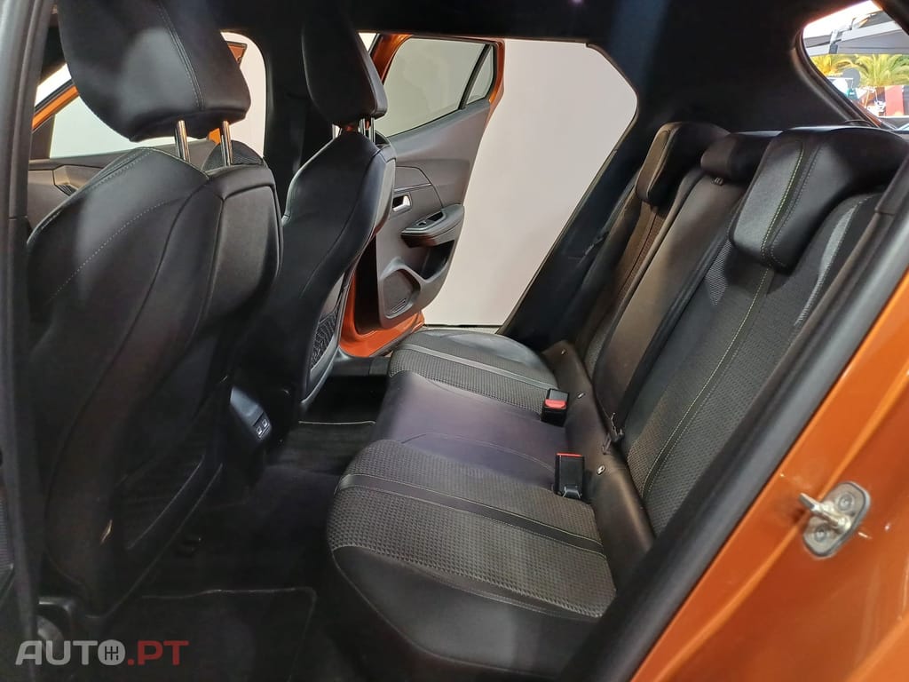 Peugeot 2008 1.5 BlueHDi GT Line EAT8