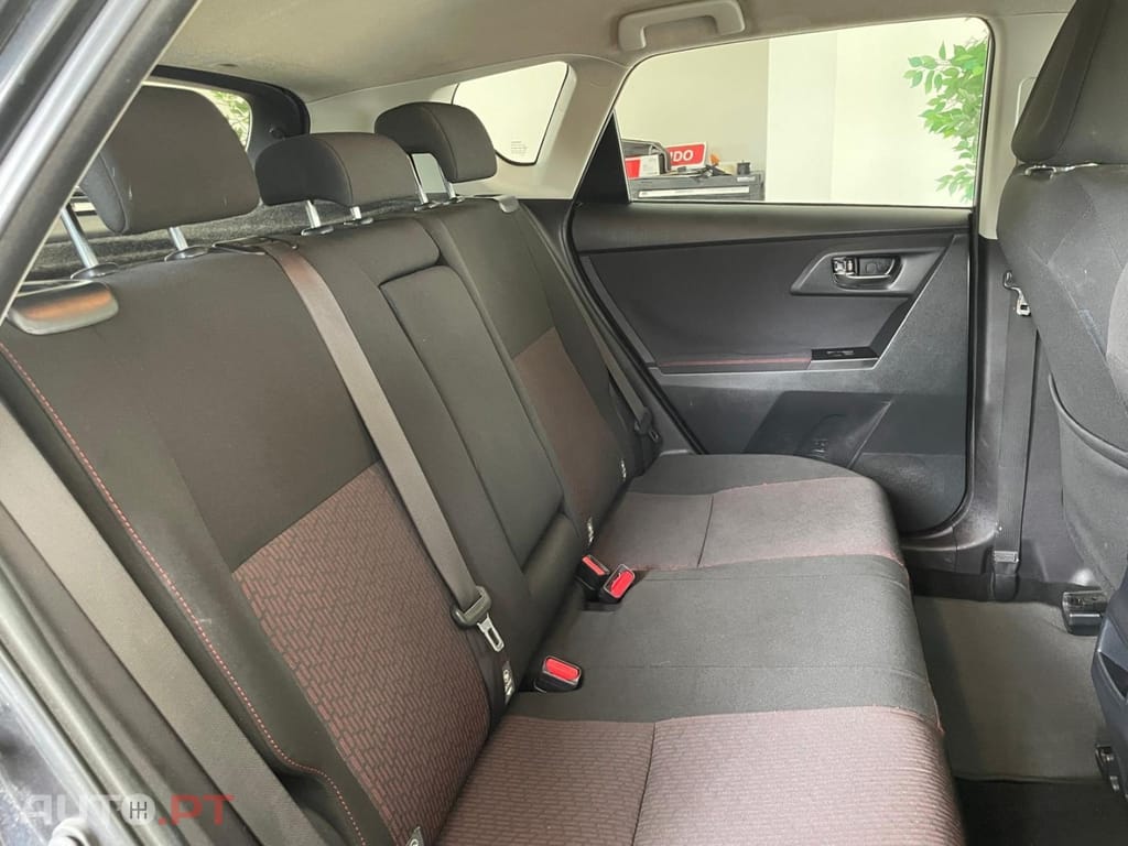 Toyota Auris 1.4 D-4D Exclusive+P.Sport