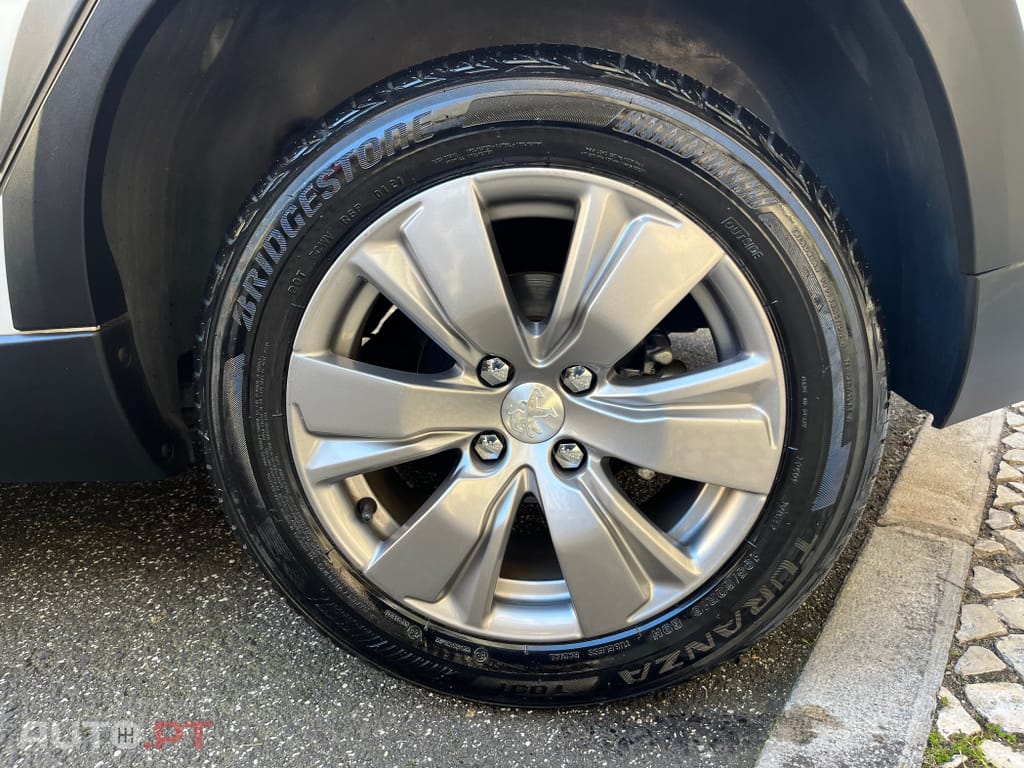 Peugeot 2008 1.5 BlueHDi Signature