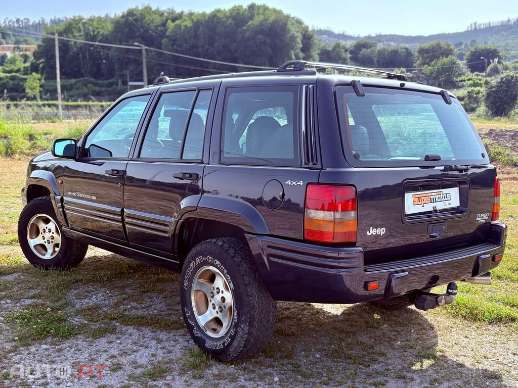 Jeep Grand Cherokee 2.5 TD Official