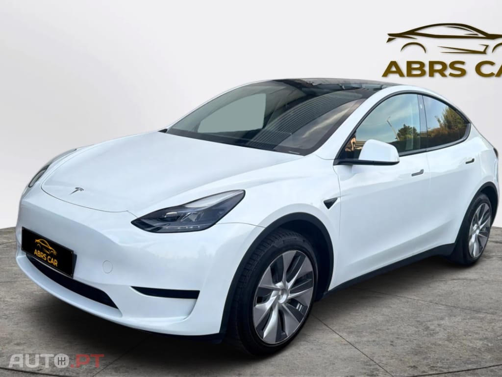 Tesla Model Y RWD