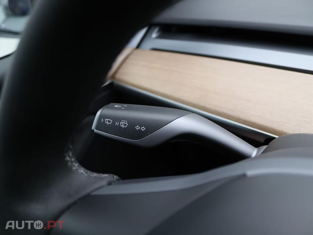 Tesla Model Y Performance AWD I.V.A DEDUTIVEL