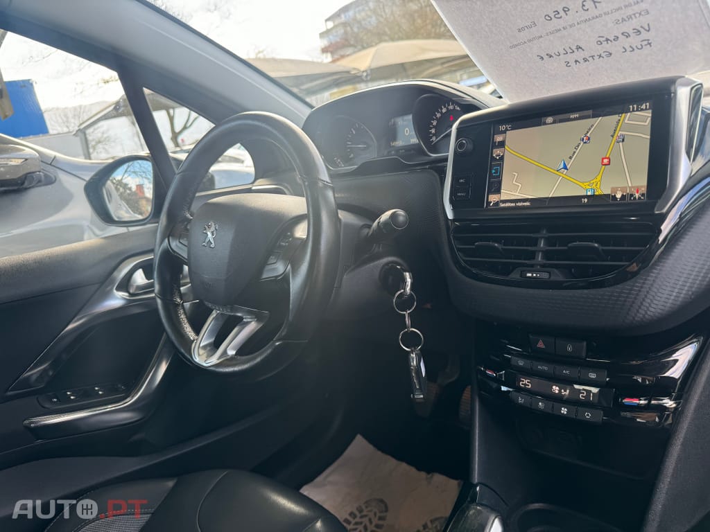 Peugeot 2008 1.6 BlueHDi Allure