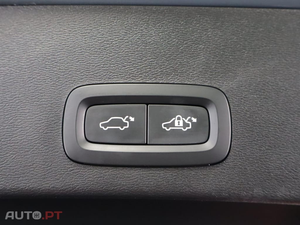 Volvo XC40 1.5 T5 Core PG HYBRID