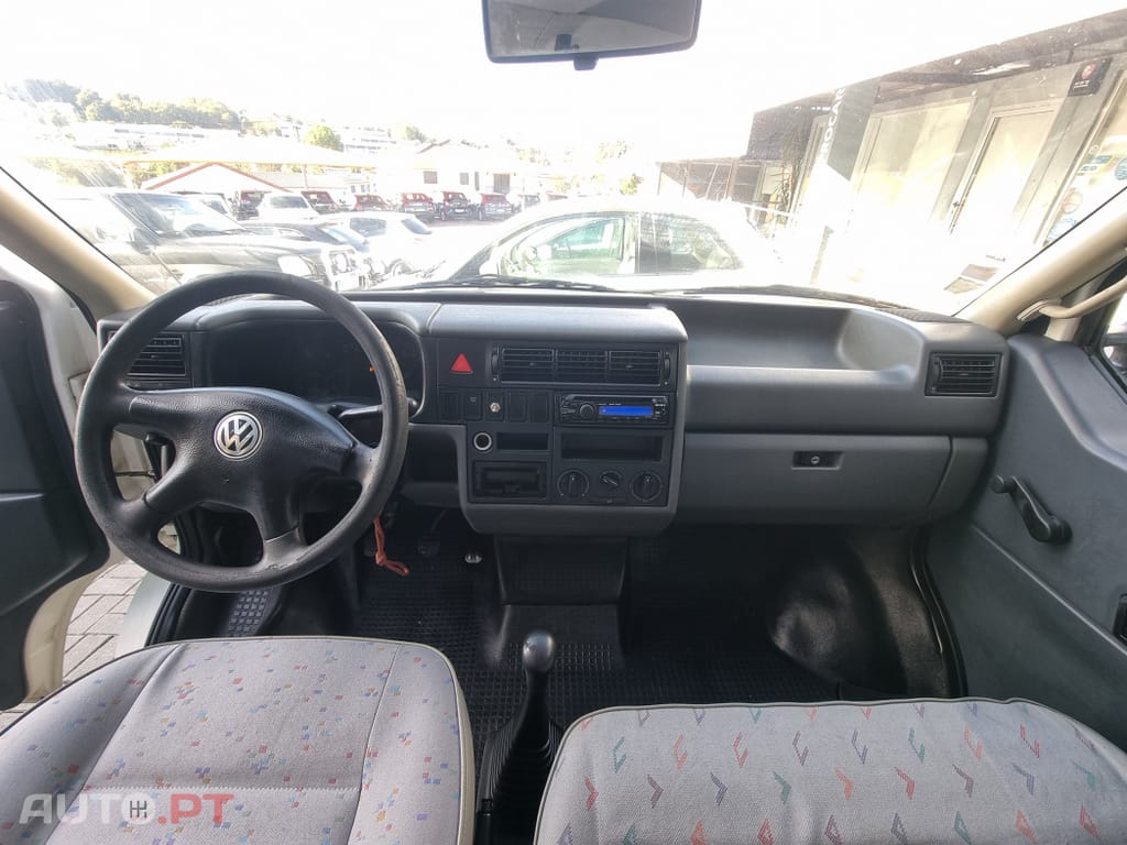 Volkswagen Transporter 2.4 D C. Dupla