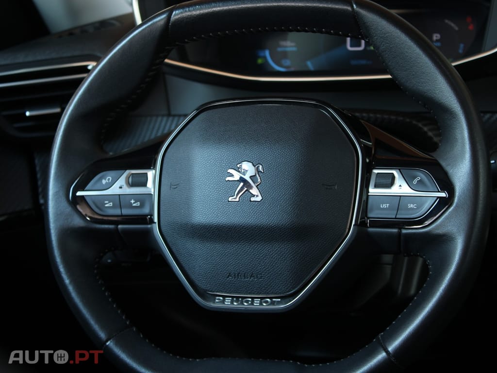 Peugeot E-2008 Allure