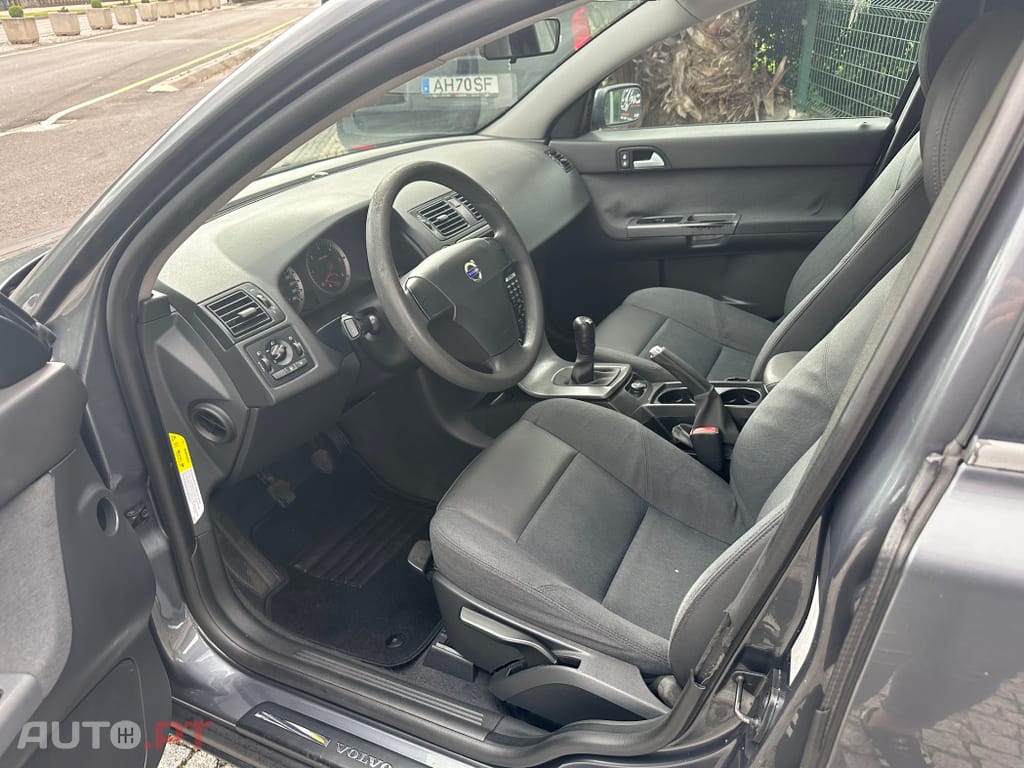 Volvo V50 2.0 D Nível 3 17