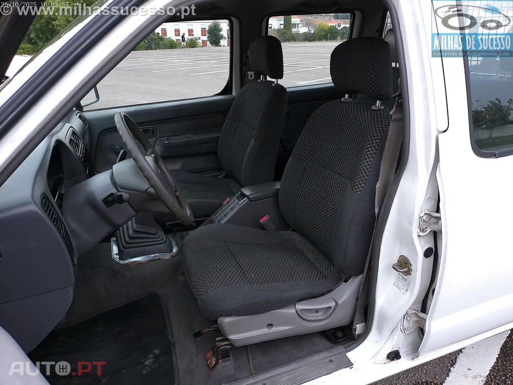 Nissan Navara D22 2.5D 4x2 C/D 5 Lug