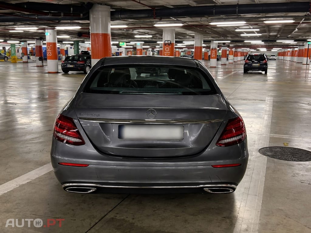 Mercedes-Benz 220 E220 Avantgard