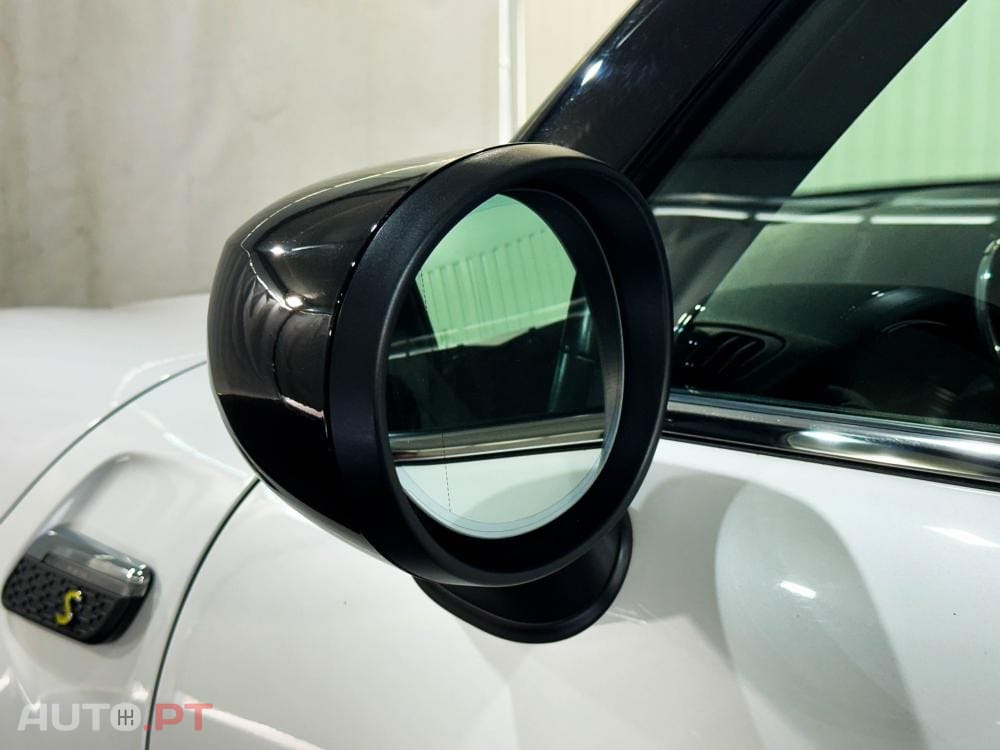 MINI Cooper Cooper SE Premium Classic