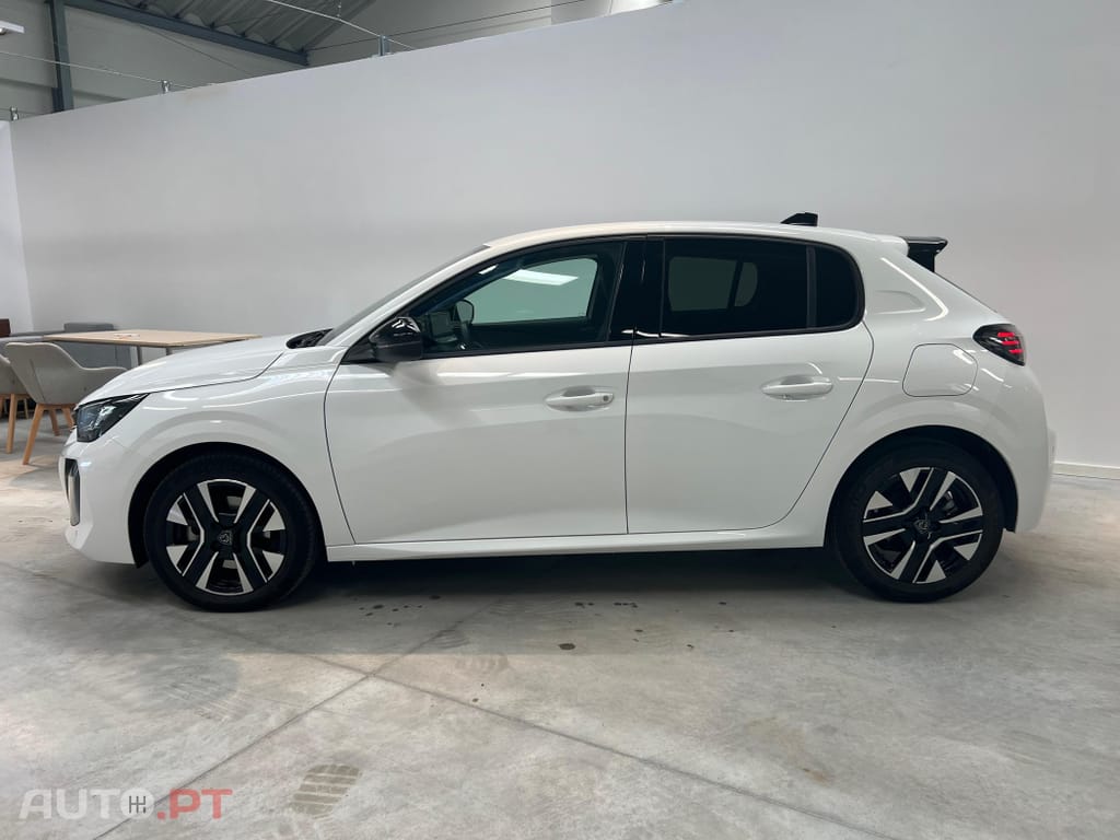 Peugeot 208 1.2 Hybrid Allure e-DCS6