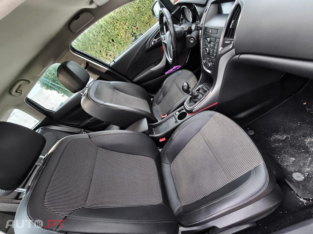 Opel Astra Sports Tourer Cosmo