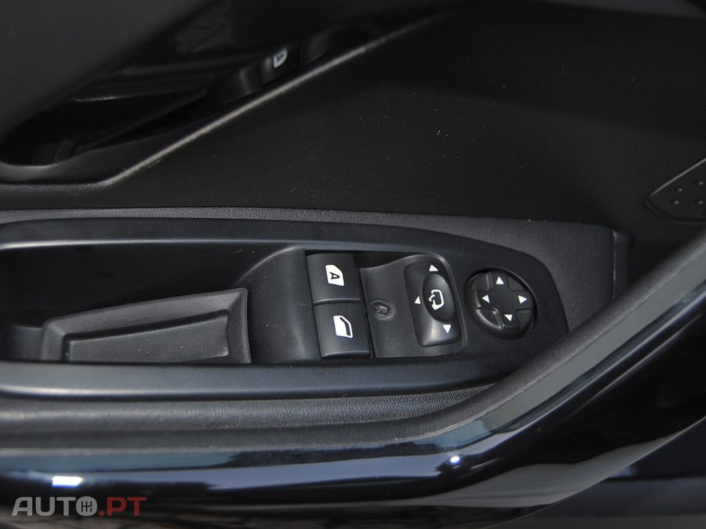 Peugeot 208 1.6 THP Allure
