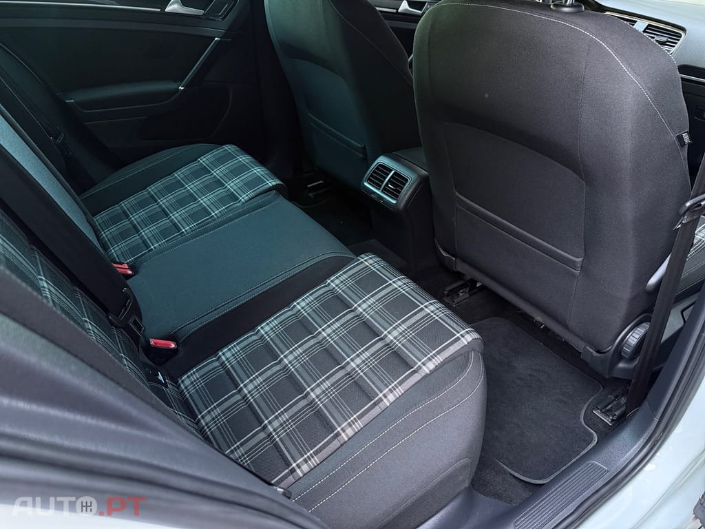 Volkswagen Golf 2.0 TDi GTD