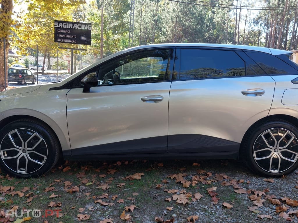 MG MG4 64 kWh Luxury