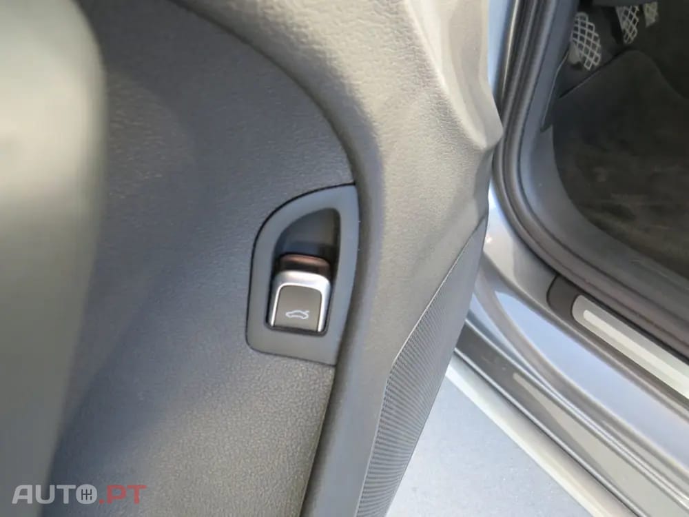 Audi A4 2.0 TDI SPORT