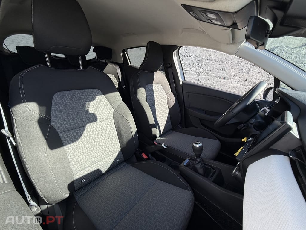 Renault Clio 1.0 TCe Limited Bi-Fuel