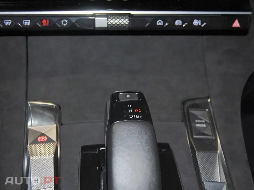 DS DS7 E-Tense Performance Line