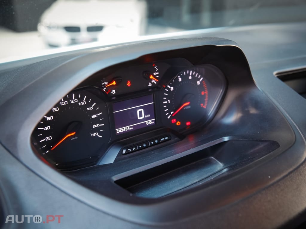 Peugeot Partner 1.5 BlueHDi Pemium Longa