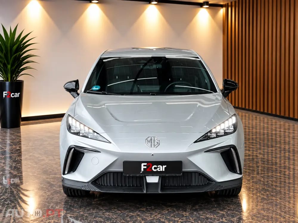 MG MG4 64 kWh Luxury