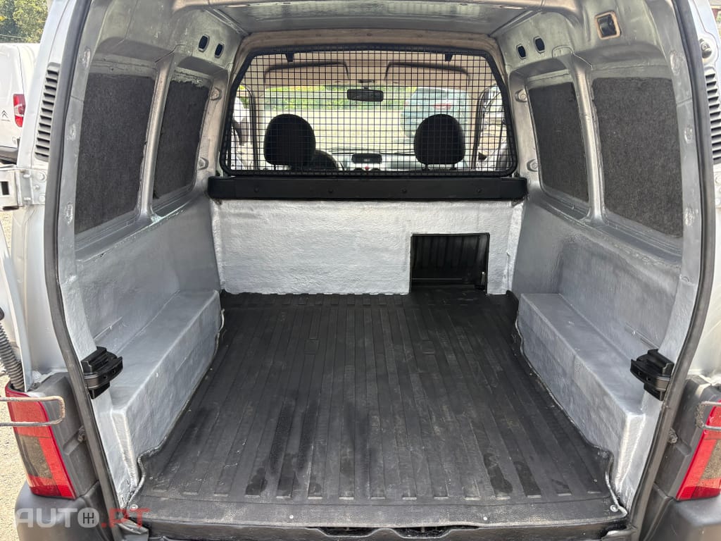 Citroen Berlingo 1.9 D 800 Plancher
