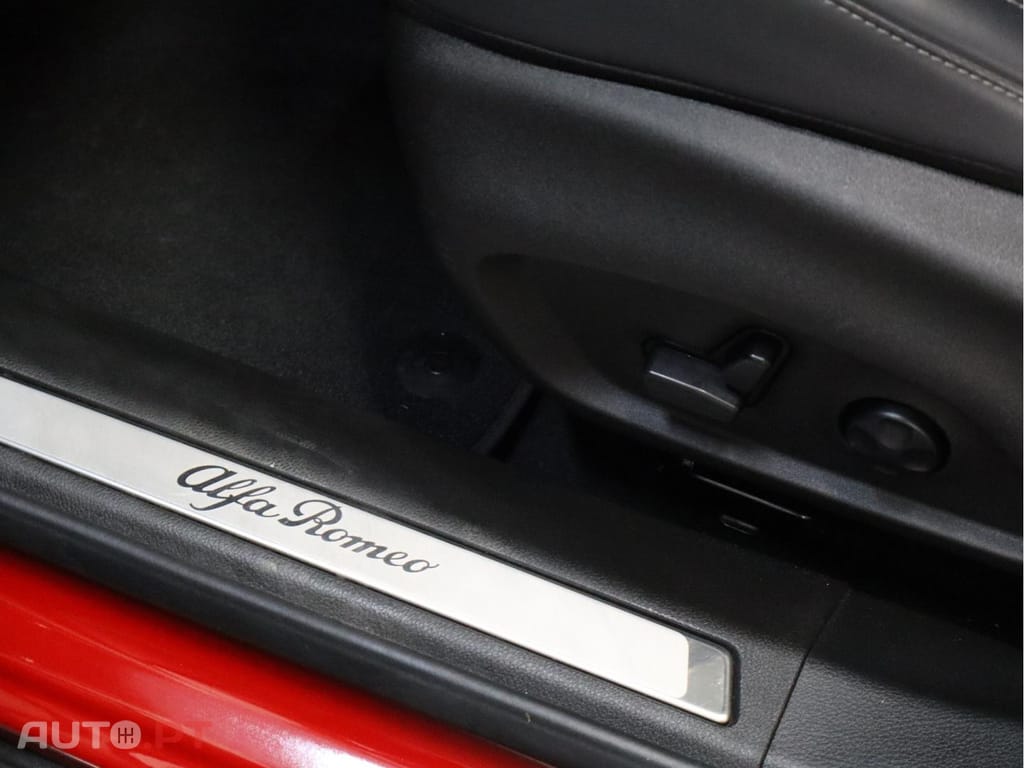 Alfa Romeo Tonale 1.5 Hybrid  Veloce