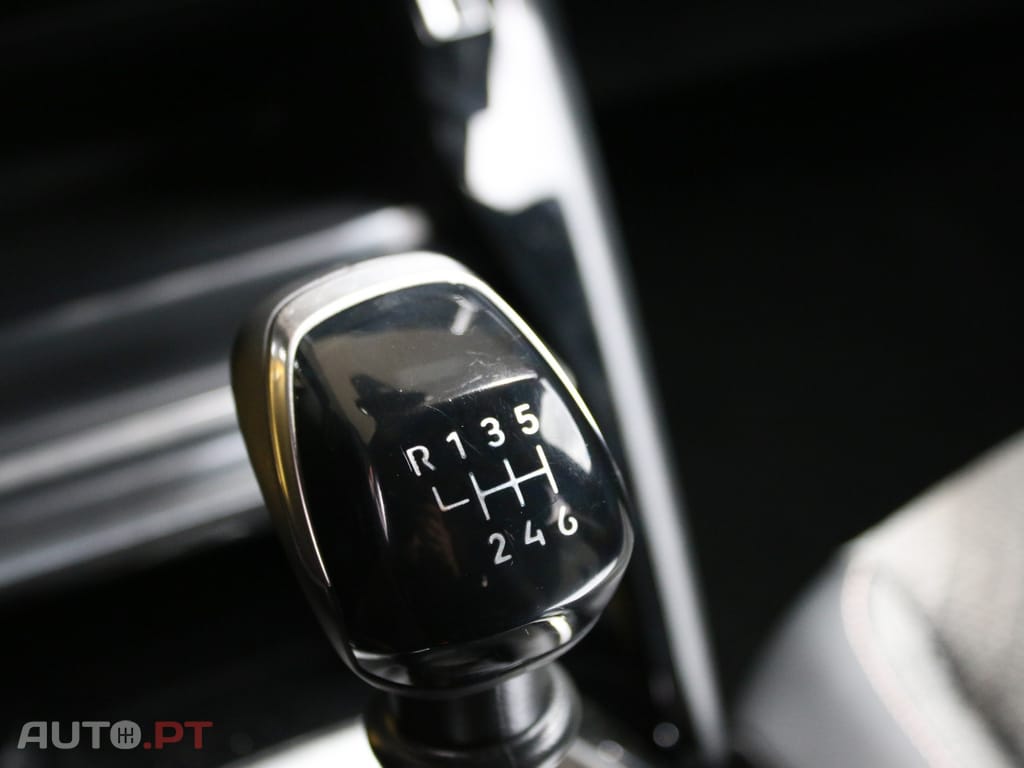 Peugeot 2008 1.2 Allure