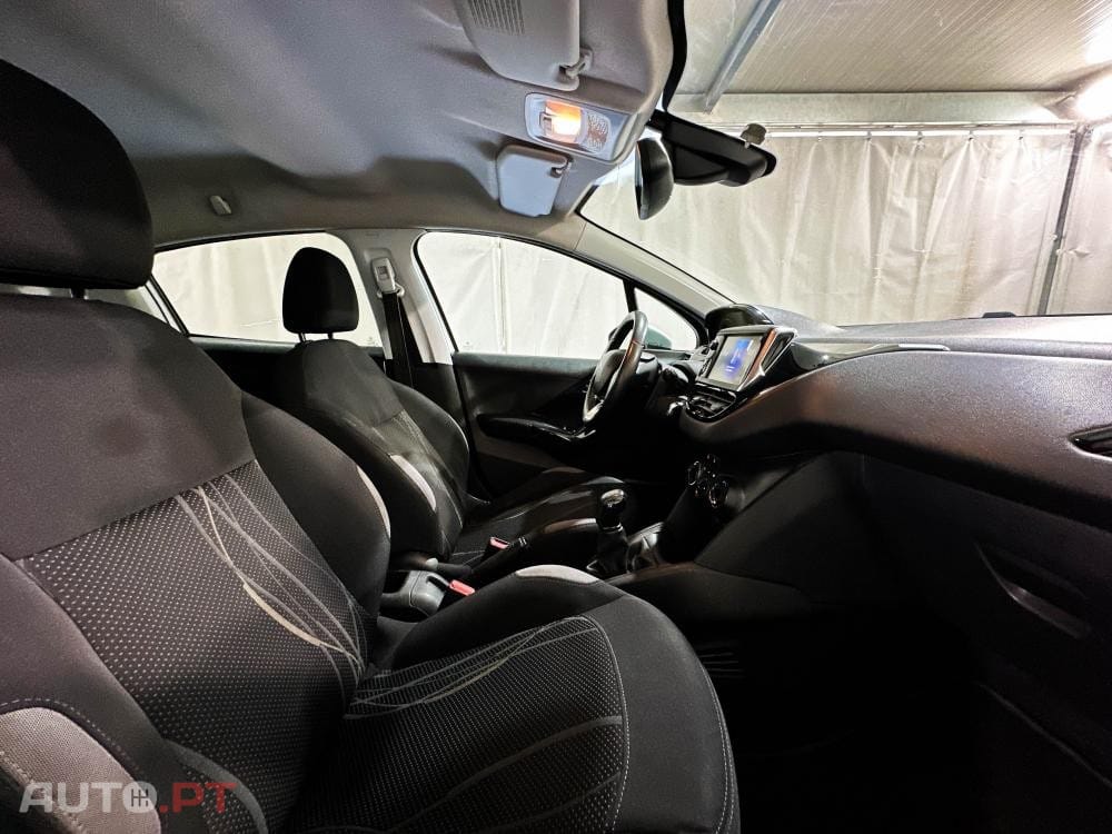 Peugeot 208 1.4 HDi Allure