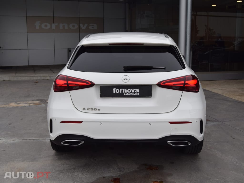 Mercedes-Benz A 250 e AMG Line