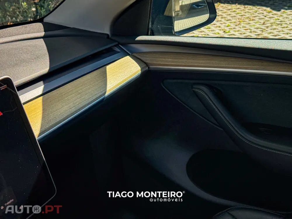 Tesla Model Y Tração Traseira